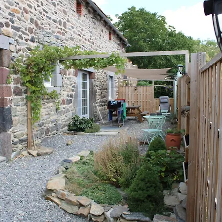 Casa vacanze Maison La Pierre Du Lézard Nature Auvergne-rhône-alpes *